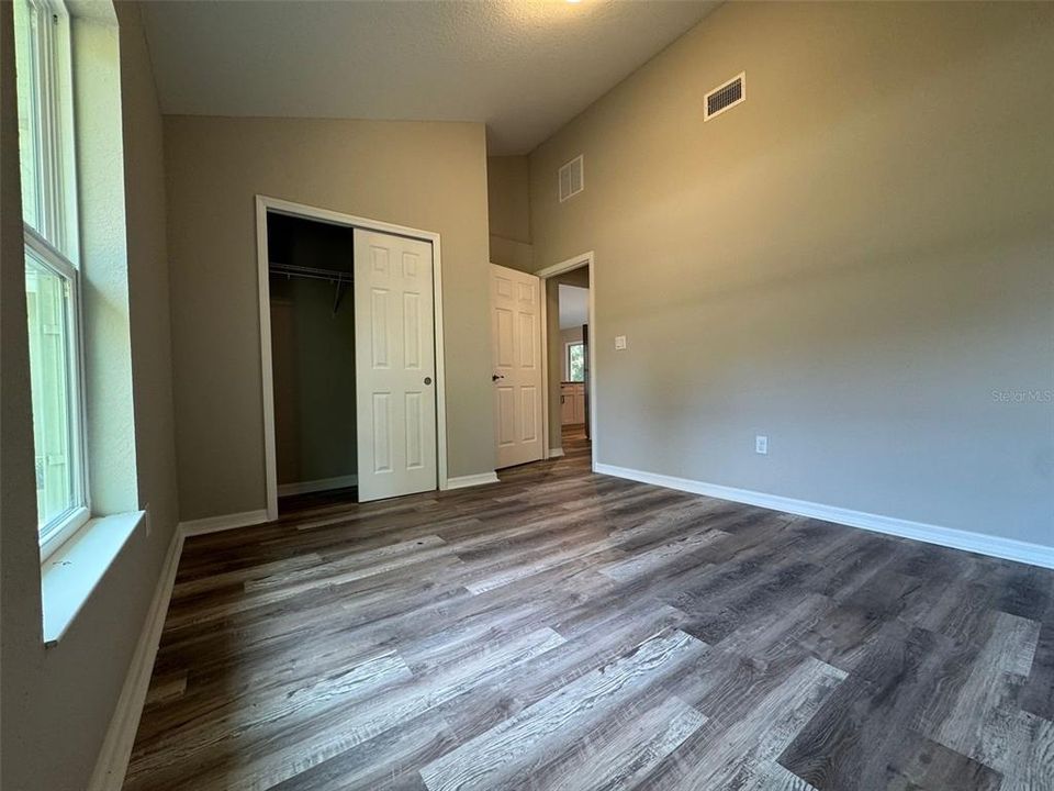 For Rent: $2,200 (3 beds, 2 baths, 1393 Square Feet)