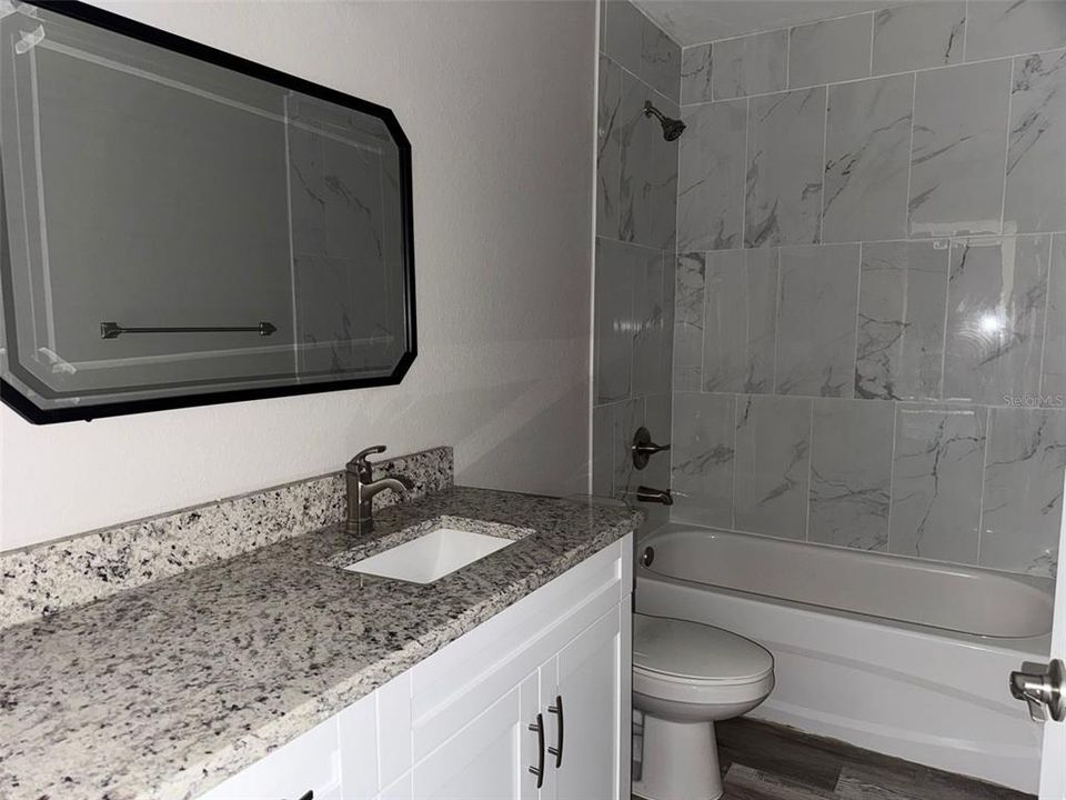 For Rent: $2,200 (3 beds, 2 baths, 1393 Square Feet)
