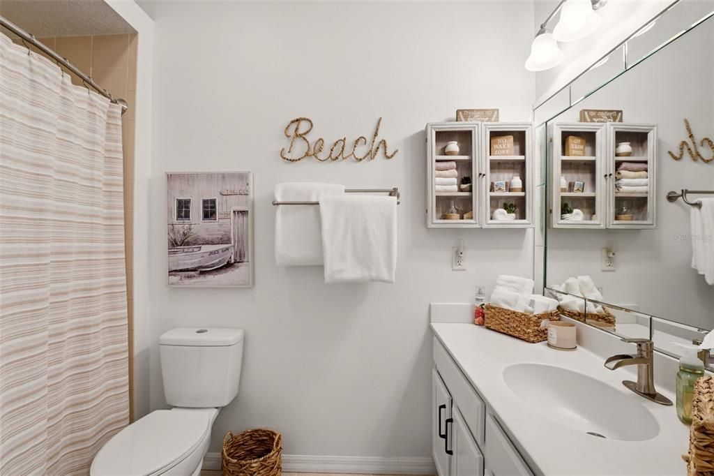 For Sale: $339,900 (3 beds, 2 baths, 1925 Square Feet)