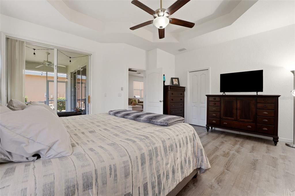 For Sale: $339,900 (3 beds, 2 baths, 1925 Square Feet)