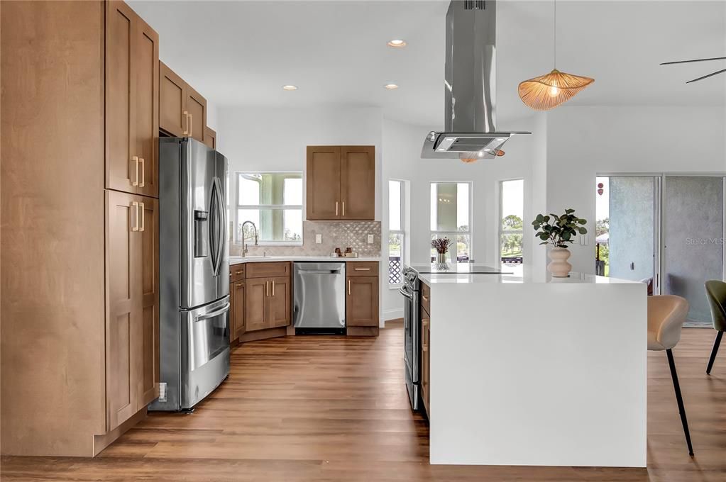 For Sale: $399,990 (3 beds, 2 baths, 1753 Square Feet)