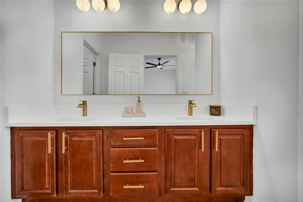 For Sale: $399,990 (3 beds, 2 baths, 1753 Square Feet)