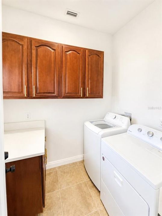 For Sale: $399,990 (3 beds, 2 baths, 1753 Square Feet)