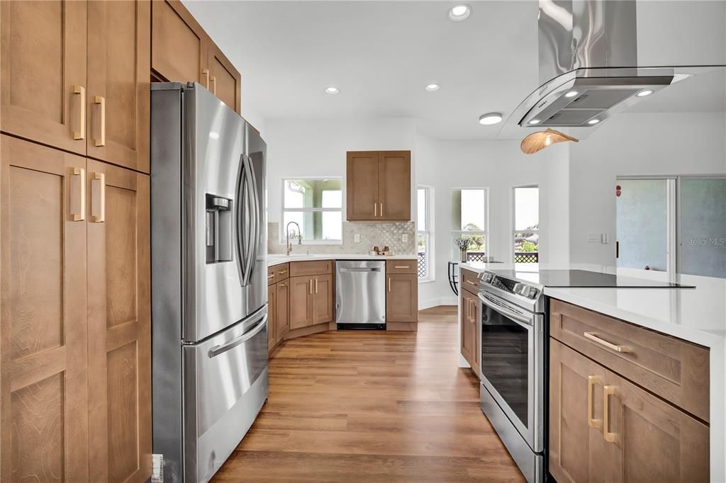 For Sale: $399,990 (3 beds, 2 baths, 1753 Square Feet)