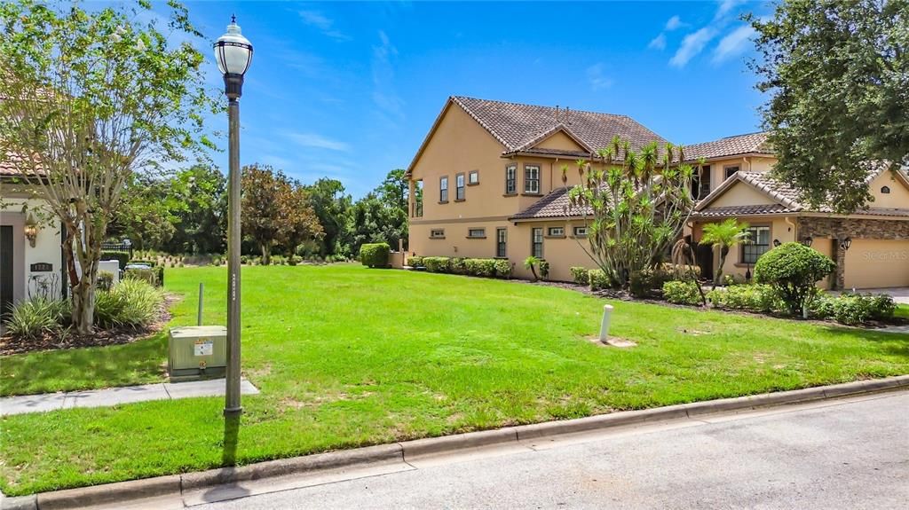 En Venta: $399,900 (0.16 acres)