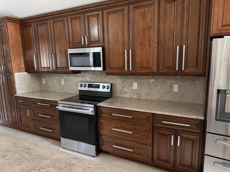 En Venta: $450,000 (4 camas, 2 baños, 2485 Pies cuadrados)