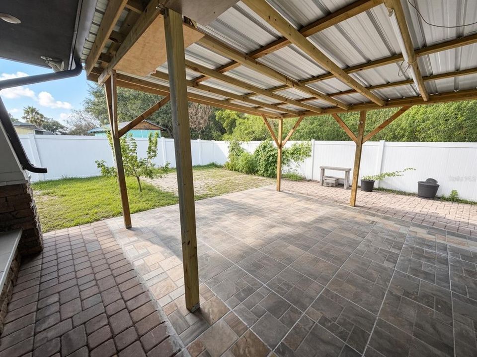 En Venta: $450,000 (4 camas, 2 baños, 2485 Pies cuadrados)