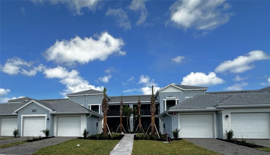 For Sale: $269,900 (2 beds, 2 baths, 1438 Square Feet)
