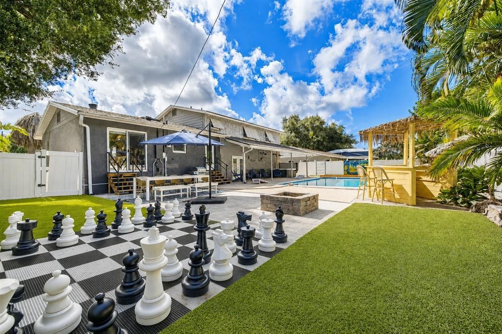 En Venta: $729,000 (4 camas, 3 baños, 2467 Pies cuadrados)