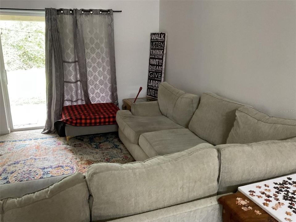 For Sale: $425,000 (6 beds, 0 baths, 2477 Square Feet)