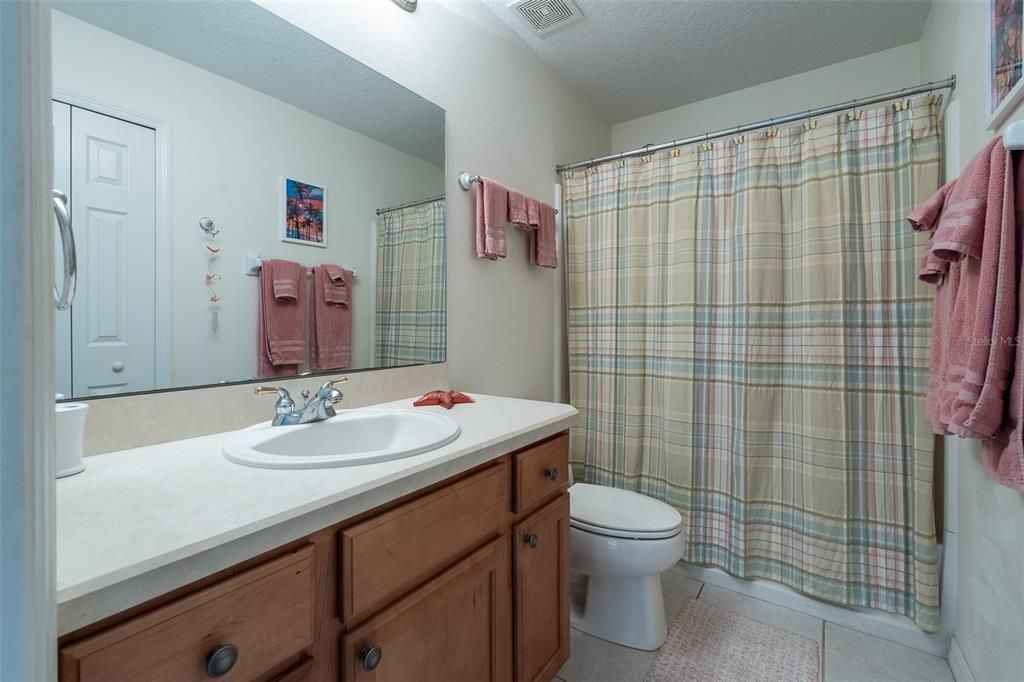 For Sale: $279,000 (3 beds, 2 baths, 1647 Square Feet)
