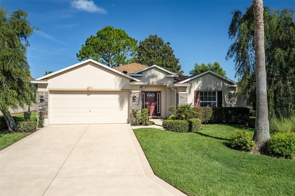 For Sale: $279,000 (3 beds, 2 baths, 1647 Square Feet)