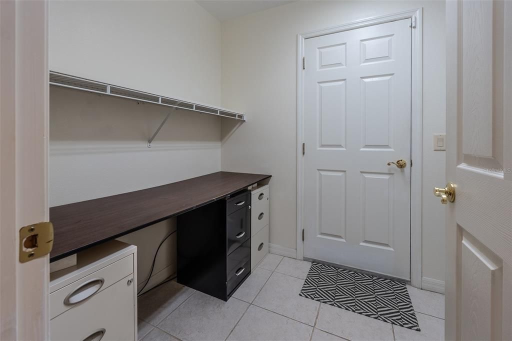 For Sale: $279,000 (3 beds, 2 baths, 1647 Square Feet)