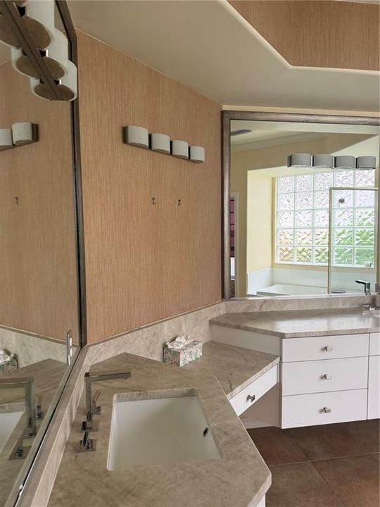В аренду: $3,295 (3 спален, 2 ванн, 2517 Квадратных фут)