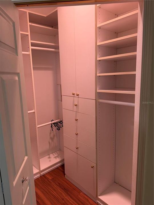 В аренду: $3,295 (3 спален, 2 ванн, 2517 Квадратных фут)