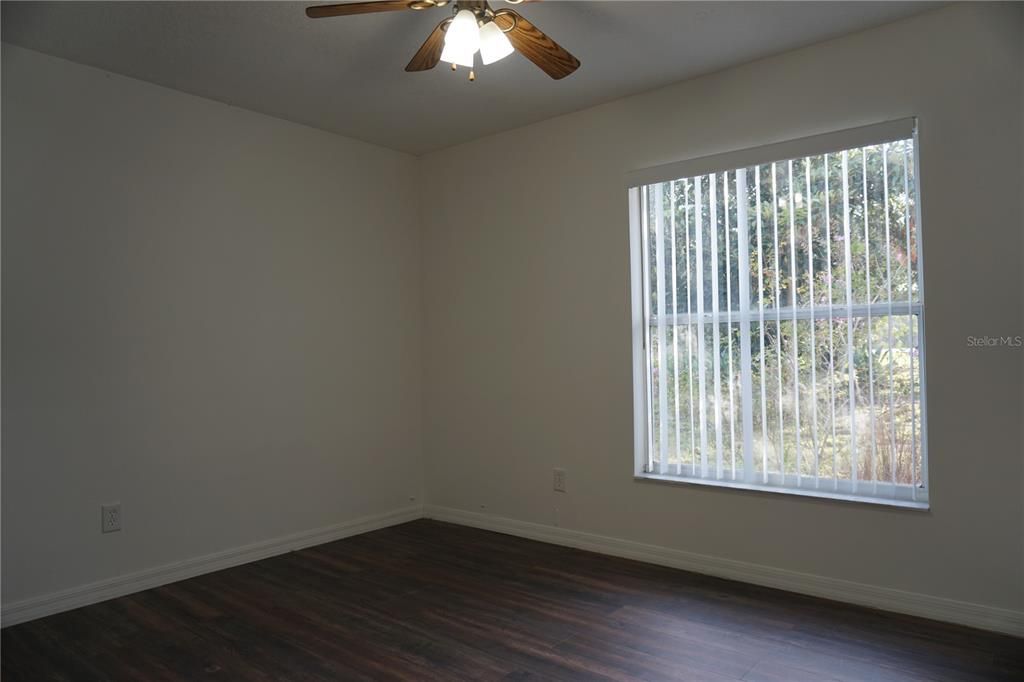 For Rent: $2,000 (3 beds, 2 baths, 1649 Square Feet)