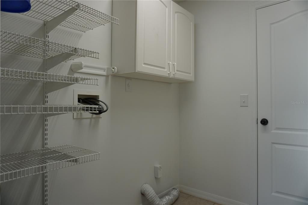 For Rent: $2,000 (3 beds, 2 baths, 1649 Square Feet)