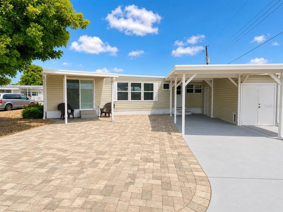 For Sale: $179,000 (2 beds, 1 baths, 920 Square Feet)