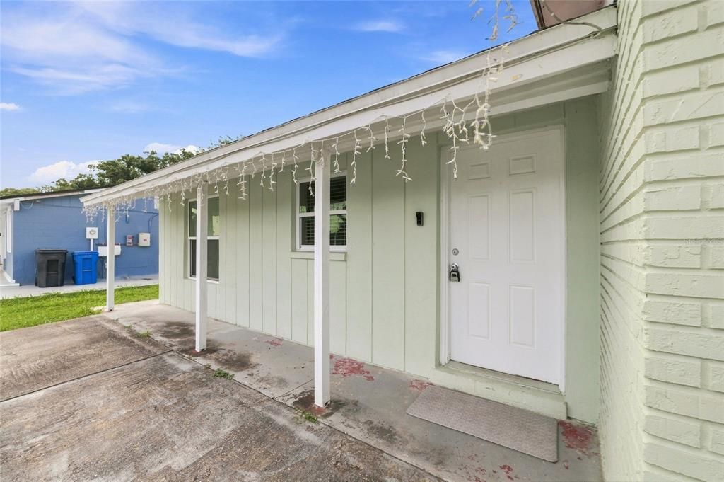 For Sale: $430,000 (3 beds, 2 baths, 1080 Square Feet)