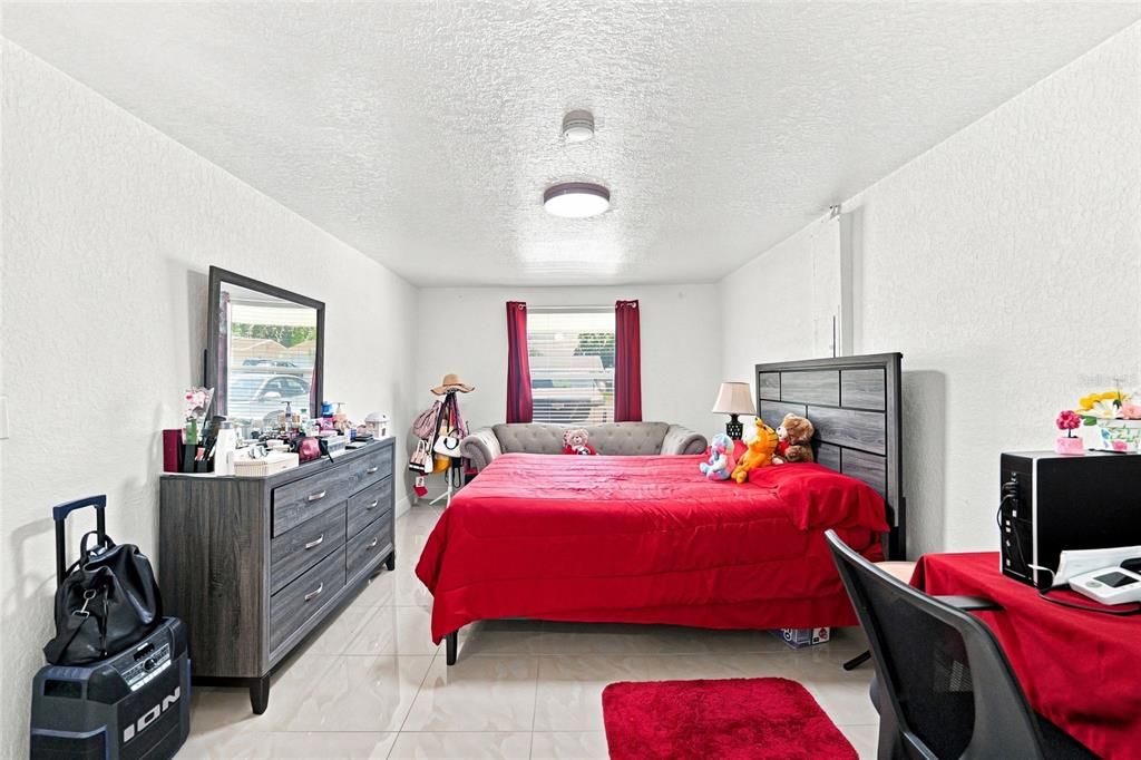 For Sale: $430,000 (3 beds, 2 baths, 1080 Square Feet)