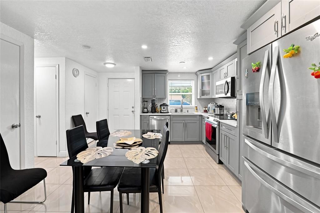 For Sale: $430,000 (3 beds, 2 baths, 1080 Square Feet)