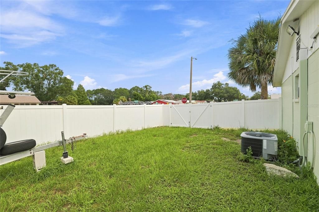 For Sale: $430,000 (3 beds, 2 baths, 1080 Square Feet)