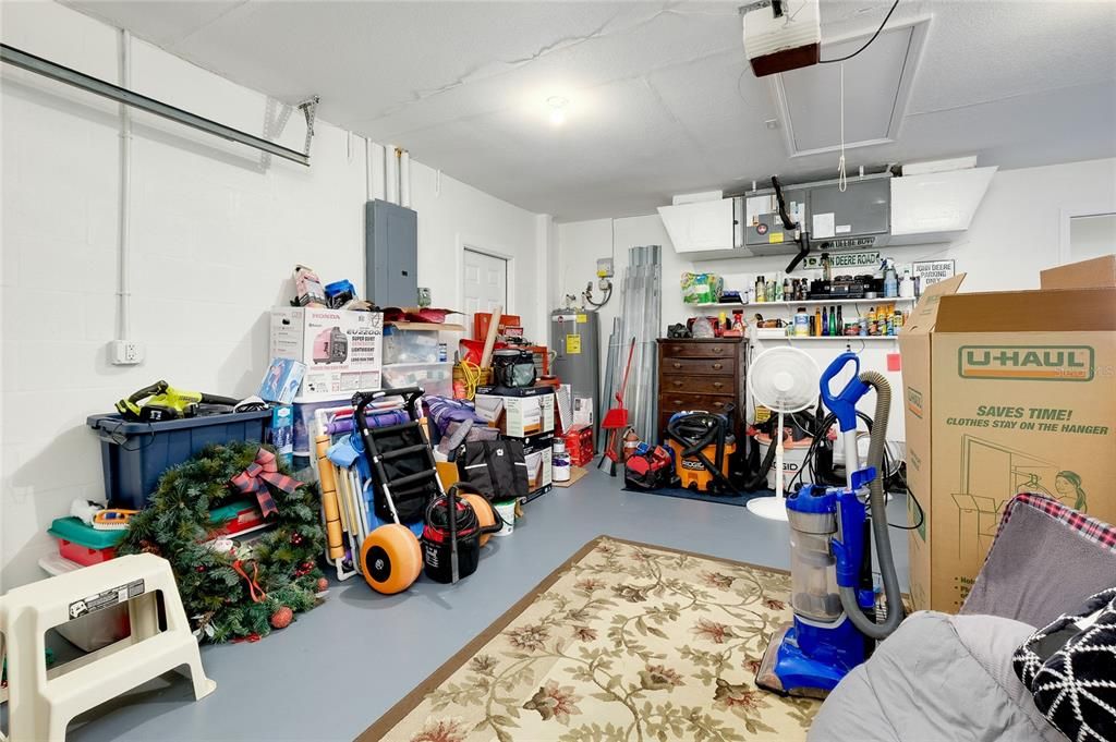 For Sale: $389,000 (3 beds, 2 baths, 1604 Square Feet)