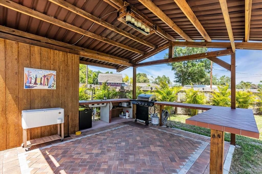 En Venta: $1,169,000 (3 camas, 3 baños, 3755 Pies cuadrados)