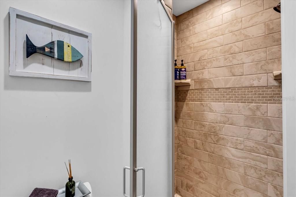 En Venta: $1,169,000 (3 camas, 3 baños, 3755 Pies cuadrados)