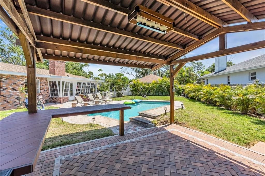En Venta: $1,169,000 (3 camas, 3 baños, 3755 Pies cuadrados)