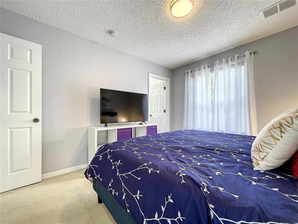 En Venta: $269,900 (3 camas, 2 baños, 1286 Pies cuadrados)