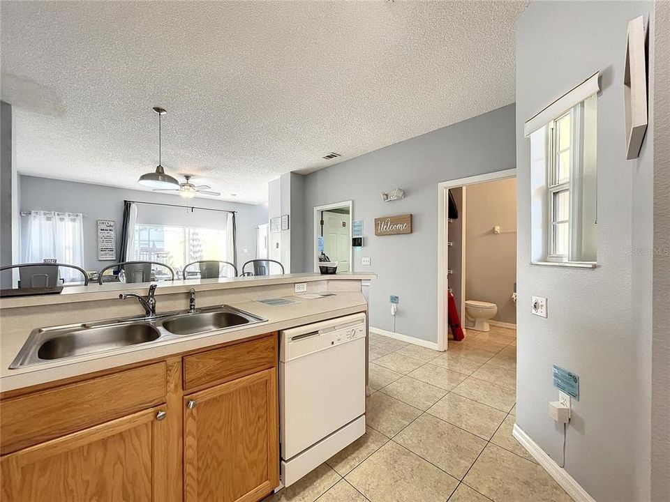 En Venta: $269,900 (3 camas, 2 baños, 1286 Pies cuadrados)