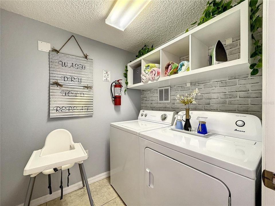 En Venta: $269,900 (3 camas, 2 baños, 1286 Pies cuadrados)
