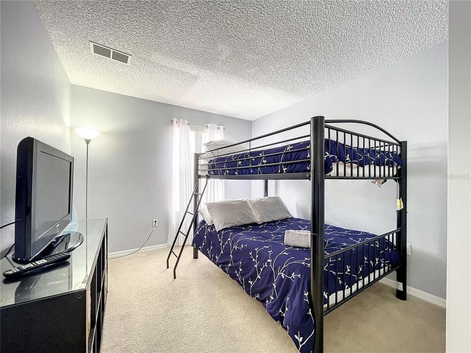 En Venta: $269,900 (3 camas, 2 baños, 1286 Pies cuadrados)