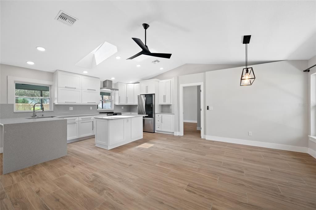 For Sale: $515,000 (3 beds, 2 baths, 1493 Square Feet)