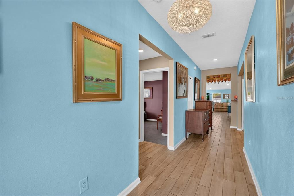 En Venta: $445,000 (4 camas, 2 baños, 2051 Pies cuadrados)