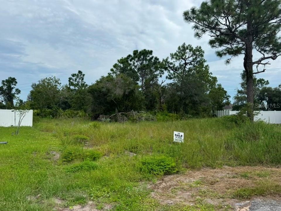 For Sale: $44,100 (0.37 acres)