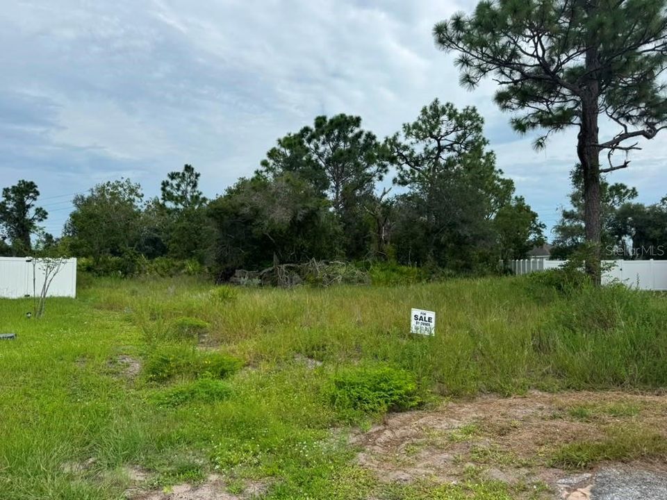 For Sale: $44,100 (0.37 acres)
