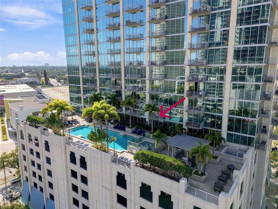 For Sale: $499,999 (1 beds, 1 baths, 846 Square Feet)