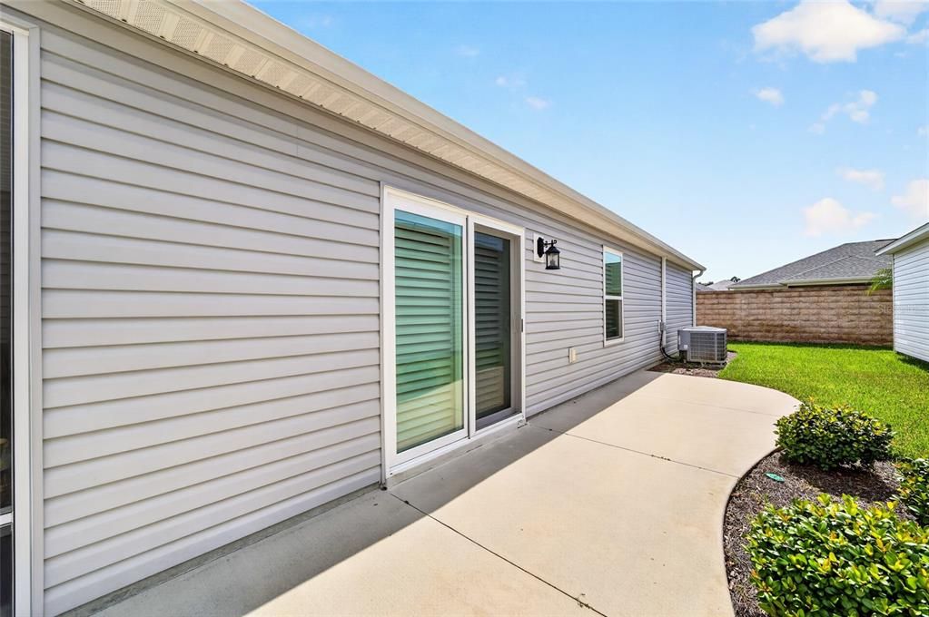 For Sale: $297,000 (2 beds, 2 baths, 1184 Square Feet)