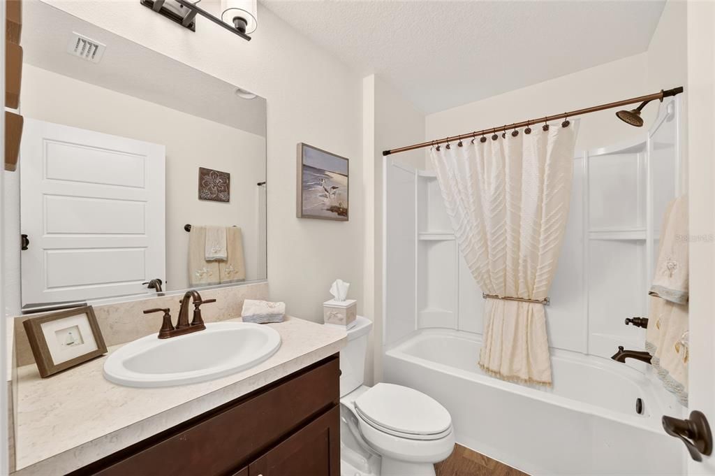 For Sale: $297,000 (2 beds, 2 baths, 1184 Square Feet)