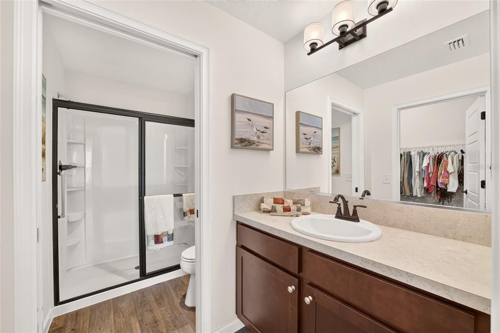 For Sale: $297,000 (2 beds, 2 baths, 1184 Square Feet)