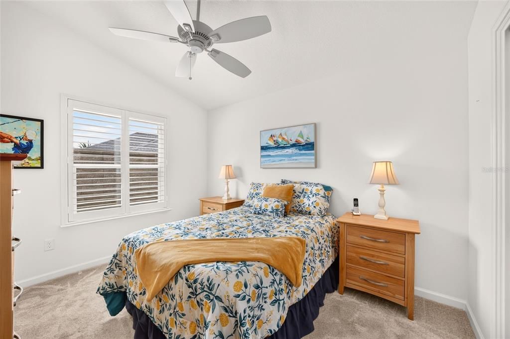 For Sale: $297,000 (2 beds, 2 baths, 1184 Square Feet)