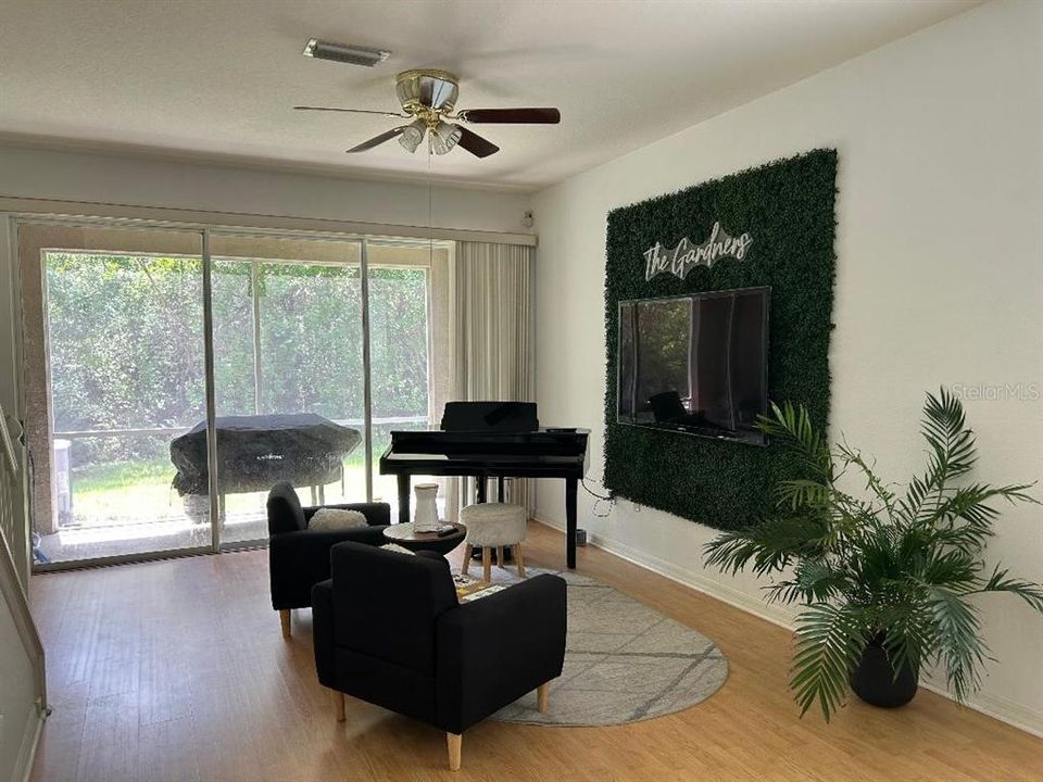 For Rent: $2,300 (2 beds, 2 baths, 1683 Square Feet)