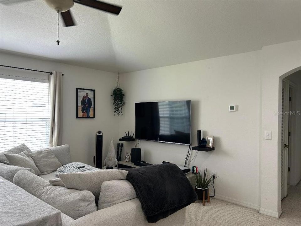 For Rent: $2,300 (2 beds, 2 baths, 1683 Square Feet)
