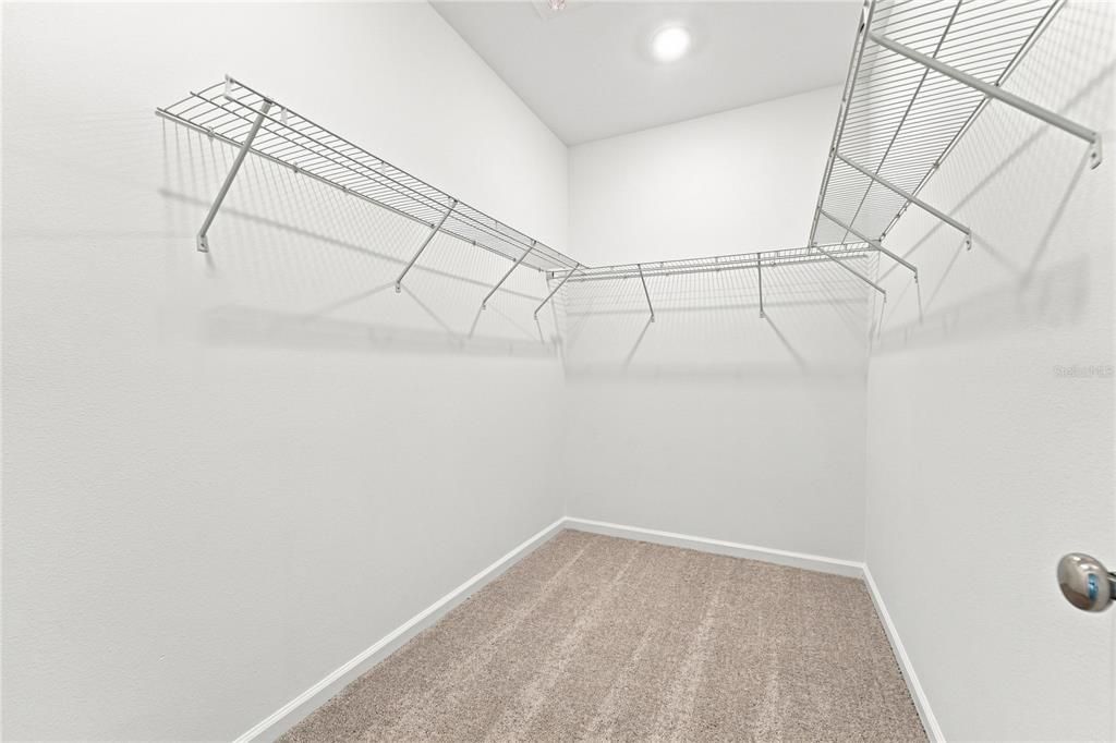 For Rent: $2,500 (3 beds, 2 baths, 1615 Square Feet)