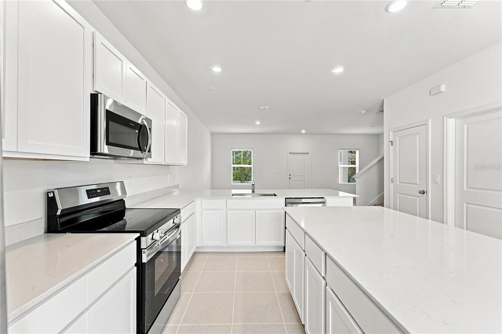 For Rent: $2,500 (3 beds, 2 baths, 1615 Square Feet)