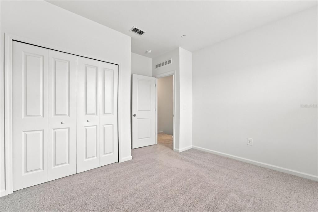 For Rent: $2,500 (3 beds, 2 baths, 1615 Square Feet)
