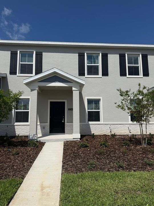 For Rent: $2,500 (3 beds, 2 baths, 1615 Square Feet)