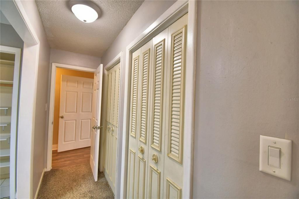 For Sale: $349,900 (3 beds, 2 baths, 1892 Square Feet)